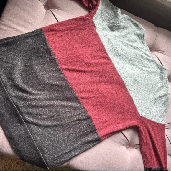 Light Colour Block Sweater - Picture 3 of 3